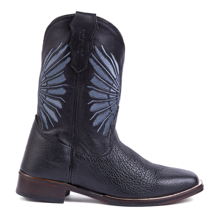 Bota Strut Em Couro Bovino Com Solado Misto Bico Quadrado Preto - Strut