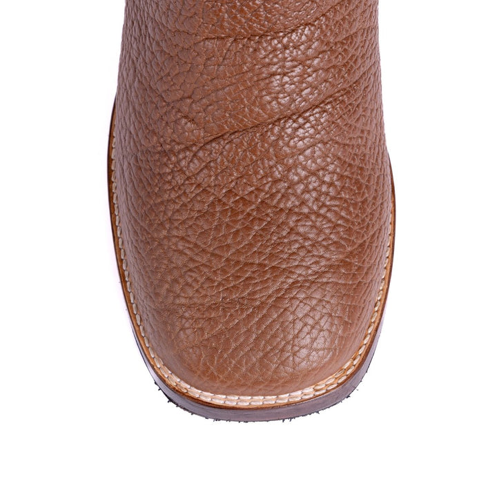 Bota Strut Em Couro Bovino e Solado de Couro Bico Quadrado - Strut