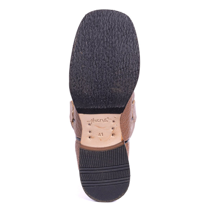 Bota Strut Em Couro Bovino e Solado de Couro Bico Quadrado - Strut