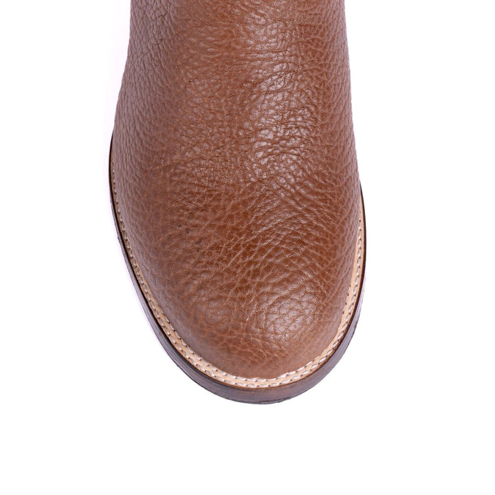 Bota Strut Em Couro Bovino e Solado de Couro E Bico Redondo - Strut