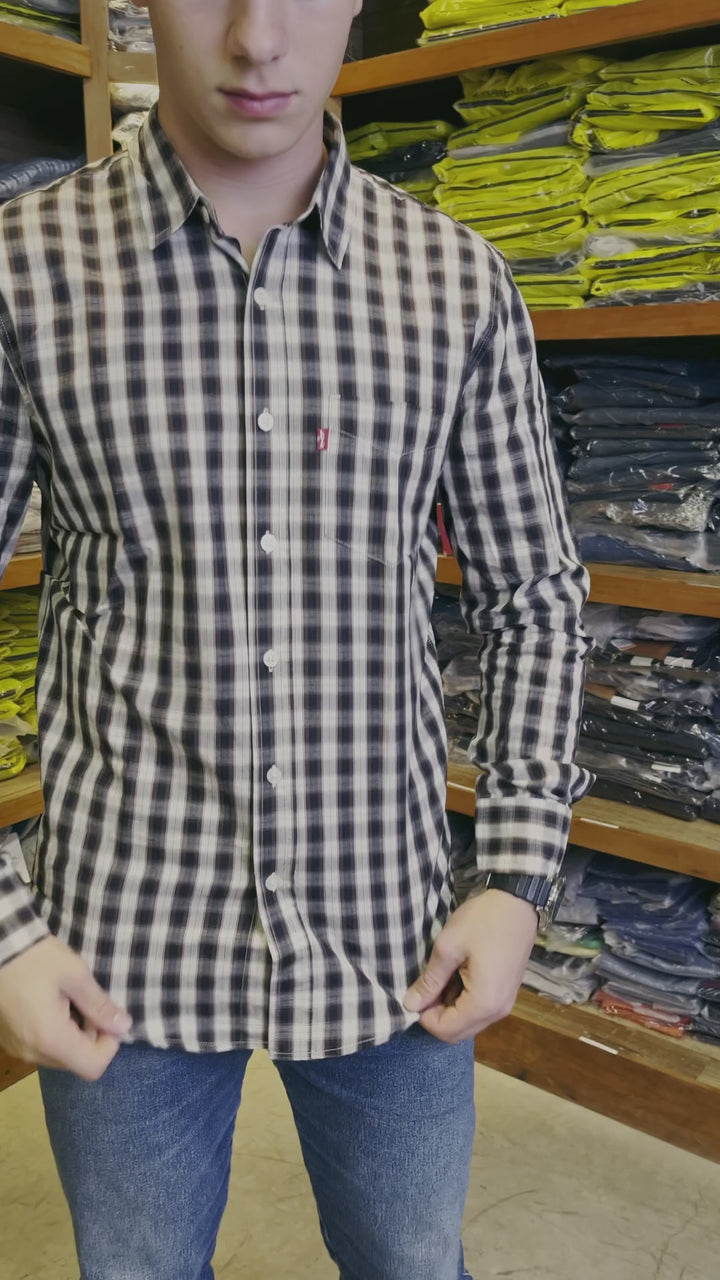 Camisa Levi's® Clássica Standard Xadrez Com Bolso