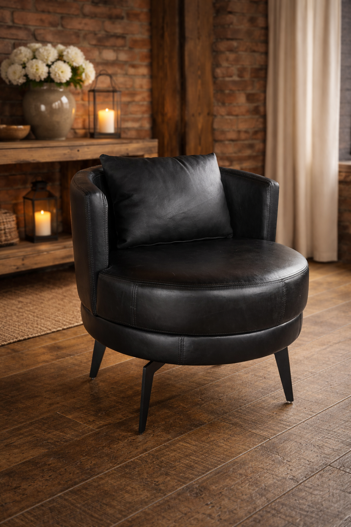 Poltrona de Couro de Carneiro Liso