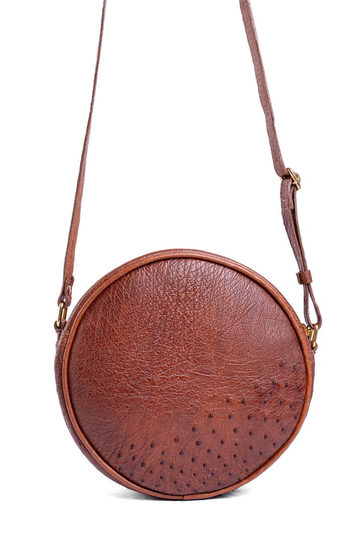 Bolsa Redonda Strut em Couro de Avestruz Cheio Caramelo DORO-004