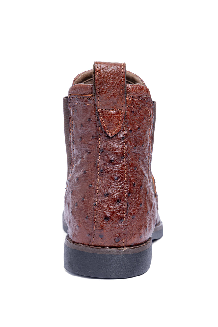 Bota Chelsea Strut Avestruz Caramelo - Visão frontal