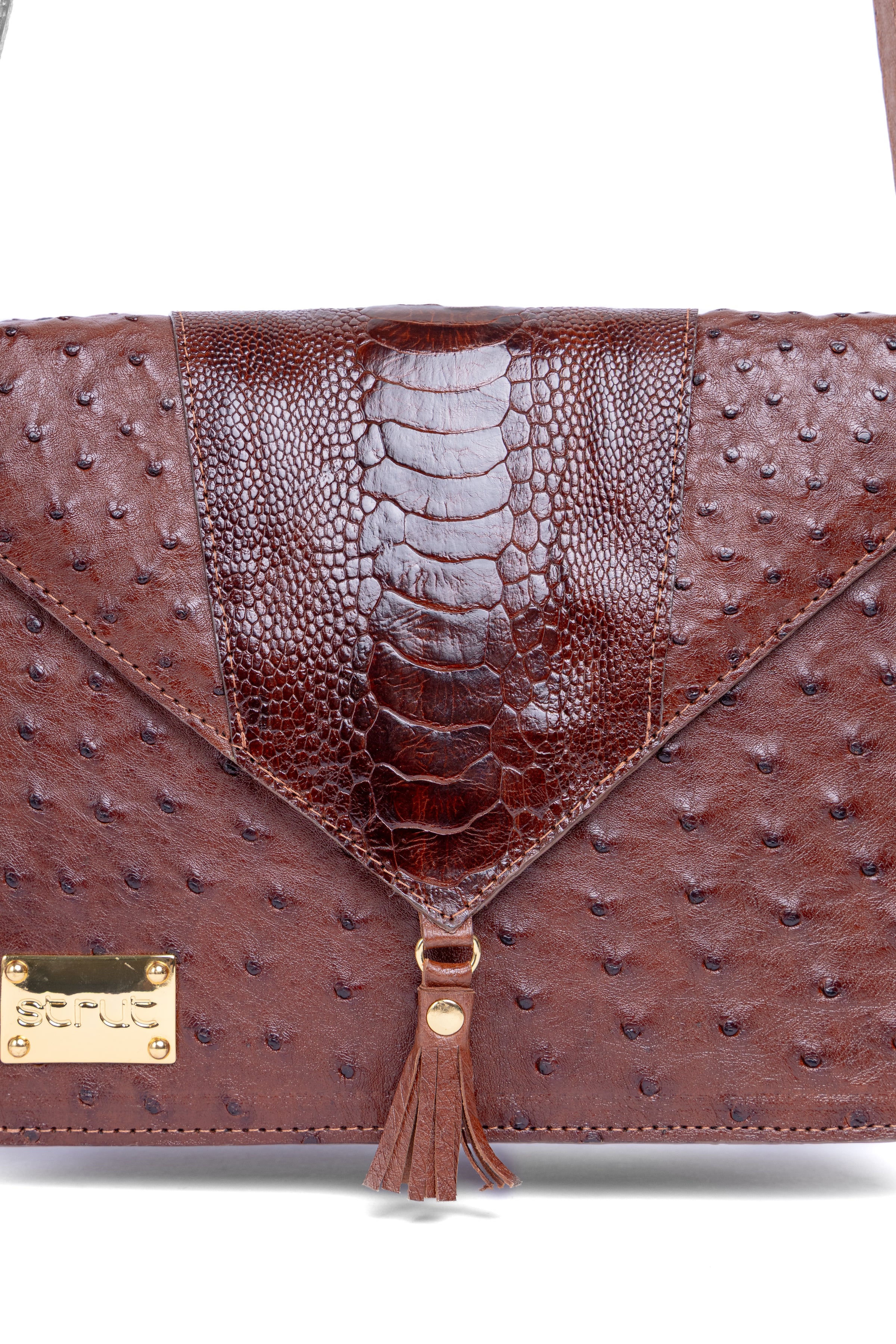 Bolsa feminina DORO020 em couro de avestruz cheio caramelo - vista frontal