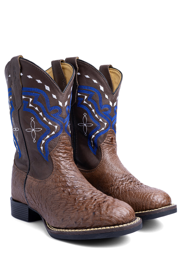 Par de botas masculinas Strut em couro de avestruz liso tabaco com bordado azul