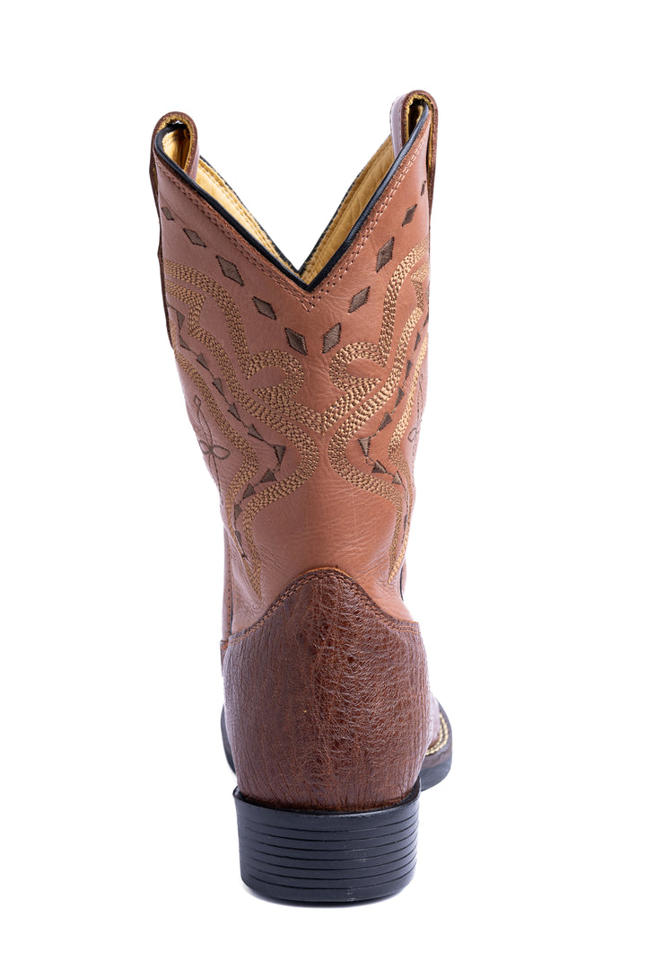 Bota masculina Strut couro de avestruz caramelo vista traseira com salto em borracha