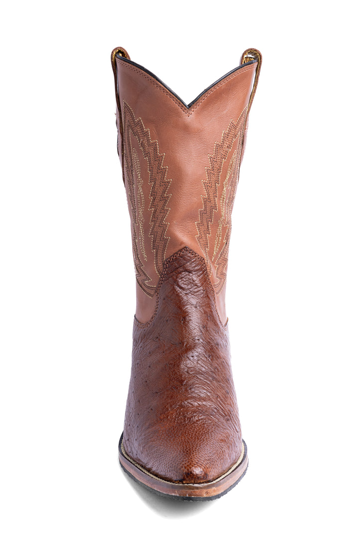 Bota masculina Strut couro de avestruz caramelo bico fino vista frontal