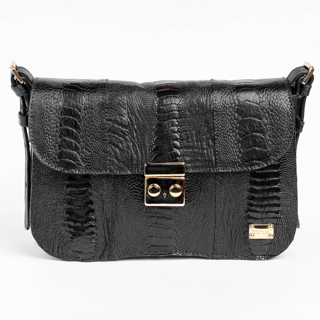 Bolsa baguete feminina Strut em couro de canela de avestruz preto com fecho push-lock dourado