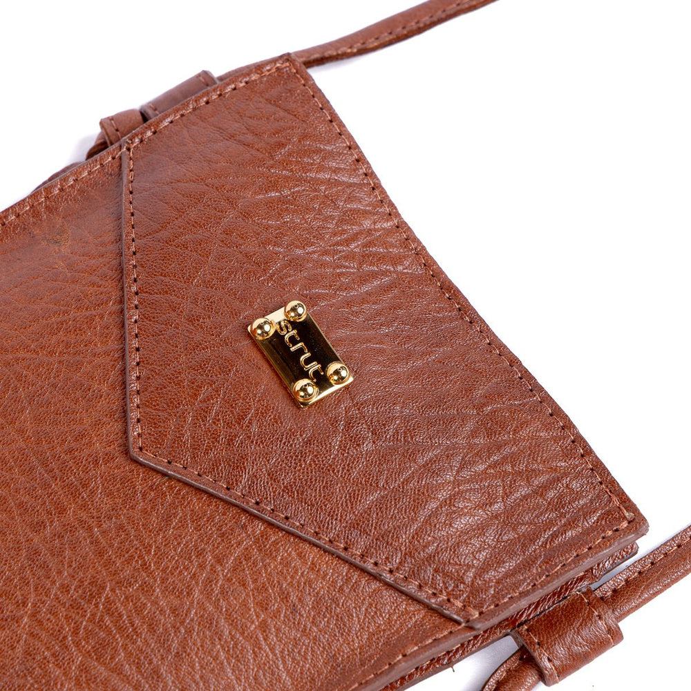 Bolsa Porta Celular Strut em Couro de Carneiro - Caramelo - Strut