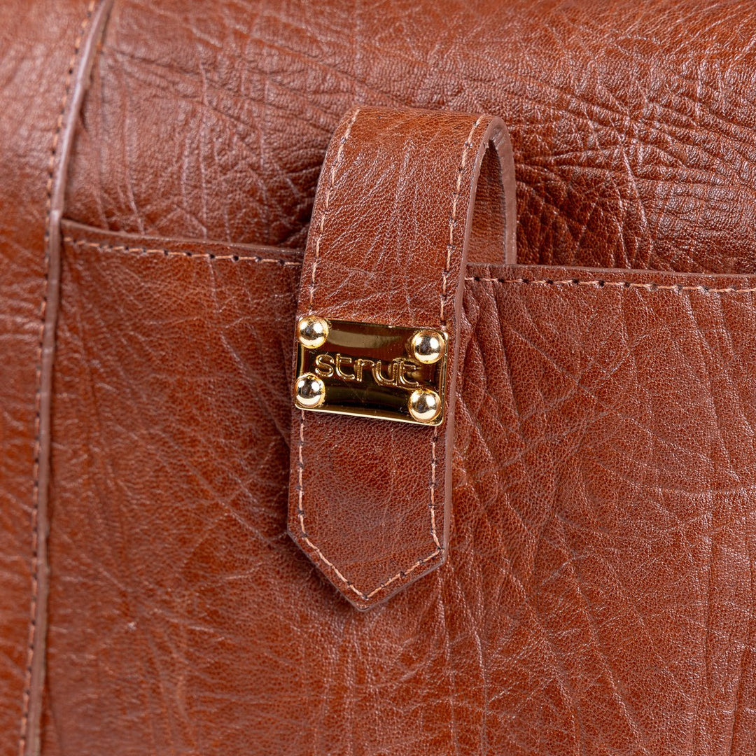 Bolsa Transversal Feminina Strut em Couro de Carneiro - Caramelo - Strut