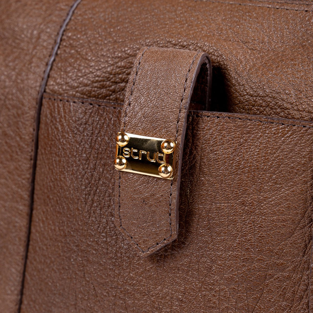 Bolsa Transversal Feminina Strut em Couro de Carneiro - Tabaco - Strut