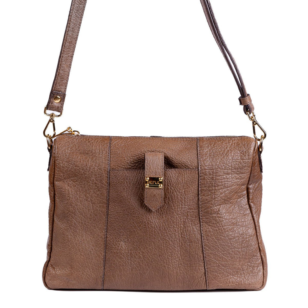 Bolsa Transversal Feminina Strut em Couro de Carneiro - Tabaco - Strut