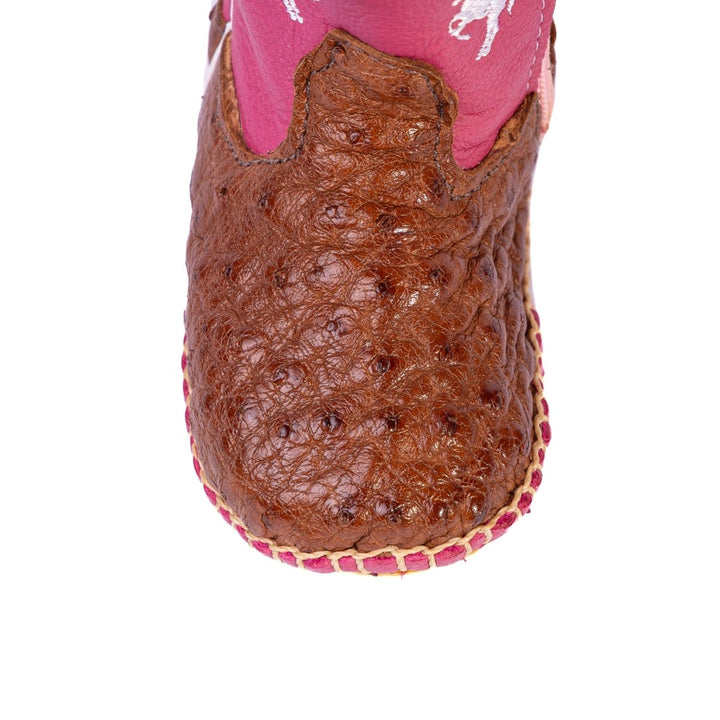 Bota Country Infantil em Couro de Avestruz Baby Rosa Caramelo - Strut