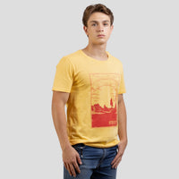 Camiseta Básica Strut Estampa Deserto Amarela - Strut