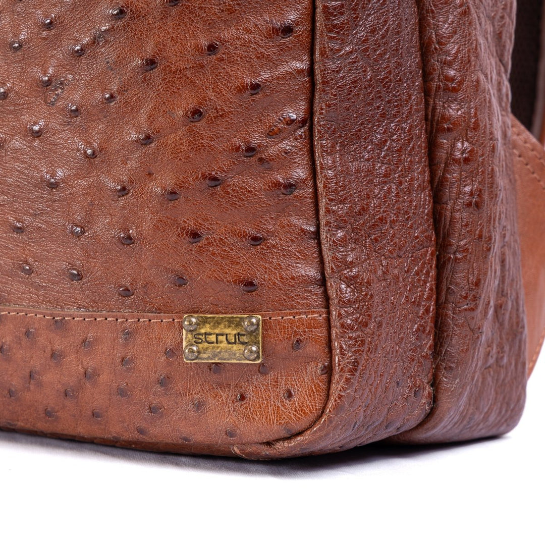 Mochila Masculina em Couro de Avestruz Legítimo Caramelo - Strut
