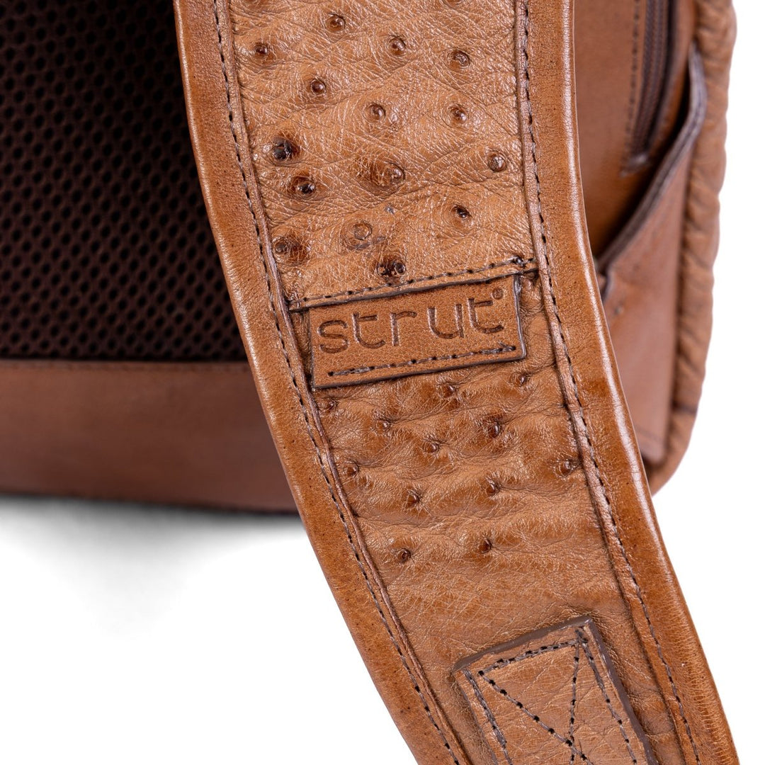 Mochila Masculina em Couro de Avestruz Legítimo Tabaco - Strut