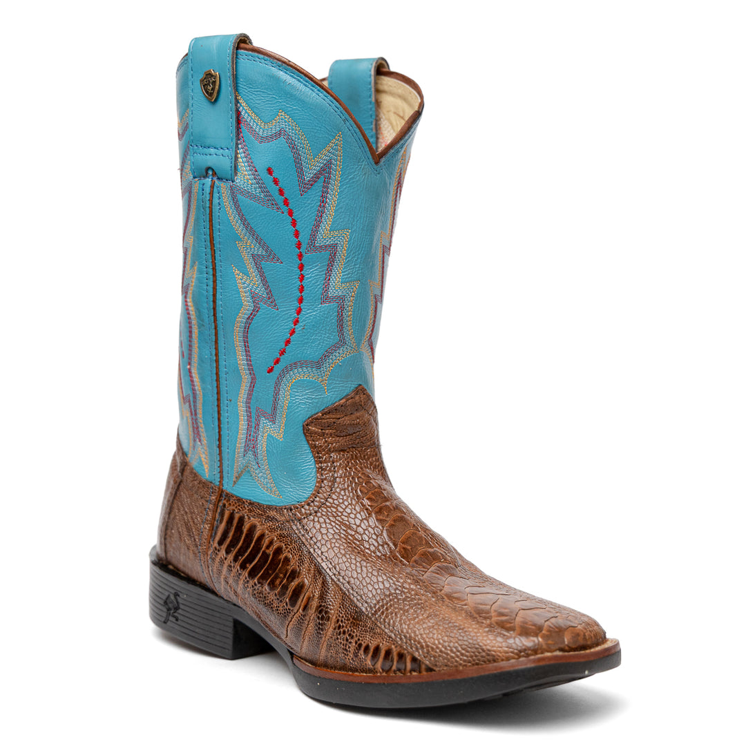Bota Masculina Strut em Couro de Canela de Avestruz Tabaco com Cano Azul turquesa Bordado vista em três quartos