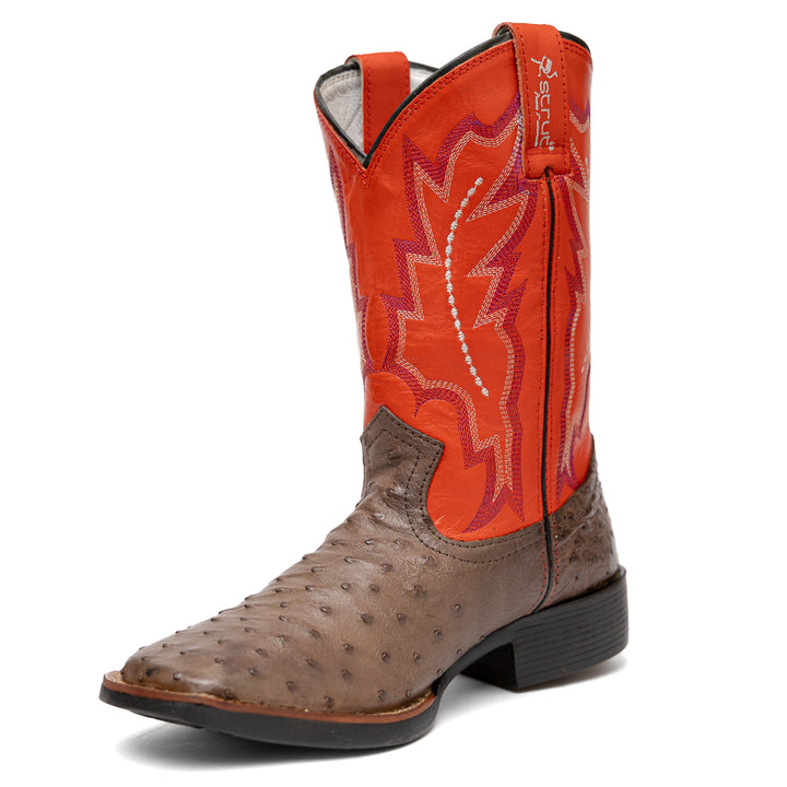 Bota Masculina Strut em Couro de Avestruz Cheio Tabaco com Cano Laranja Bordado vista de frente