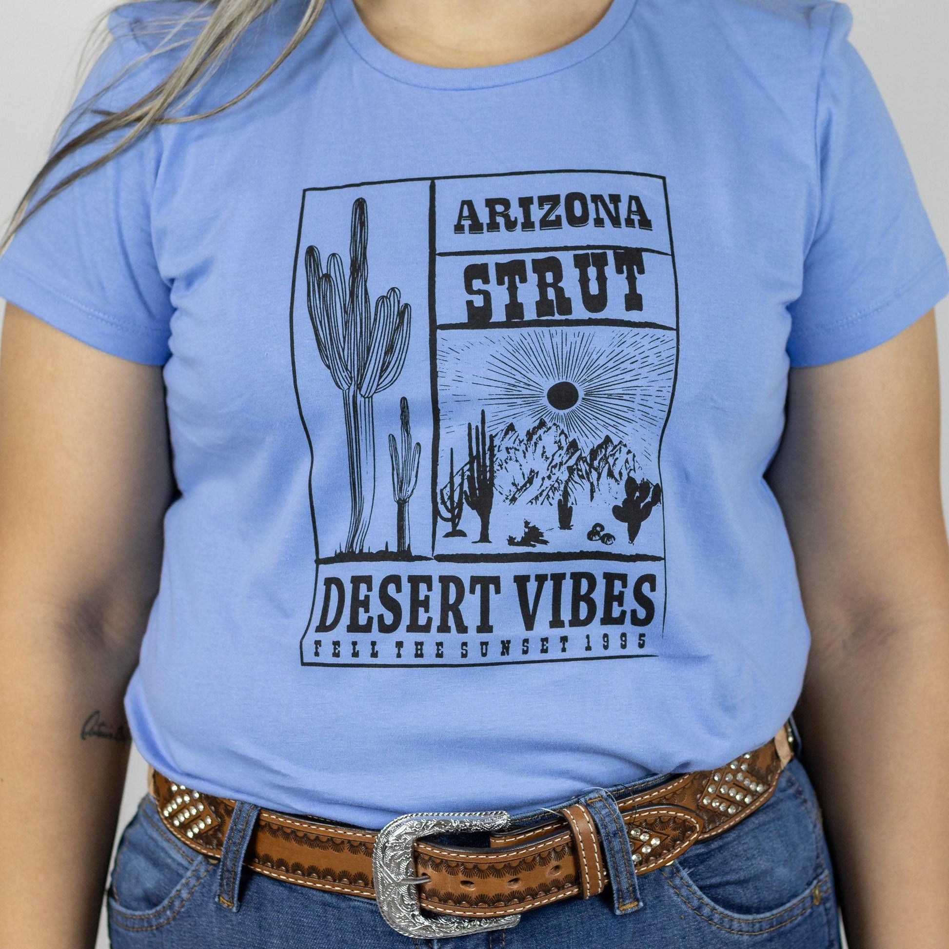 Tshirt Básica Strut Estampa Desert Vibes Azul - Strut